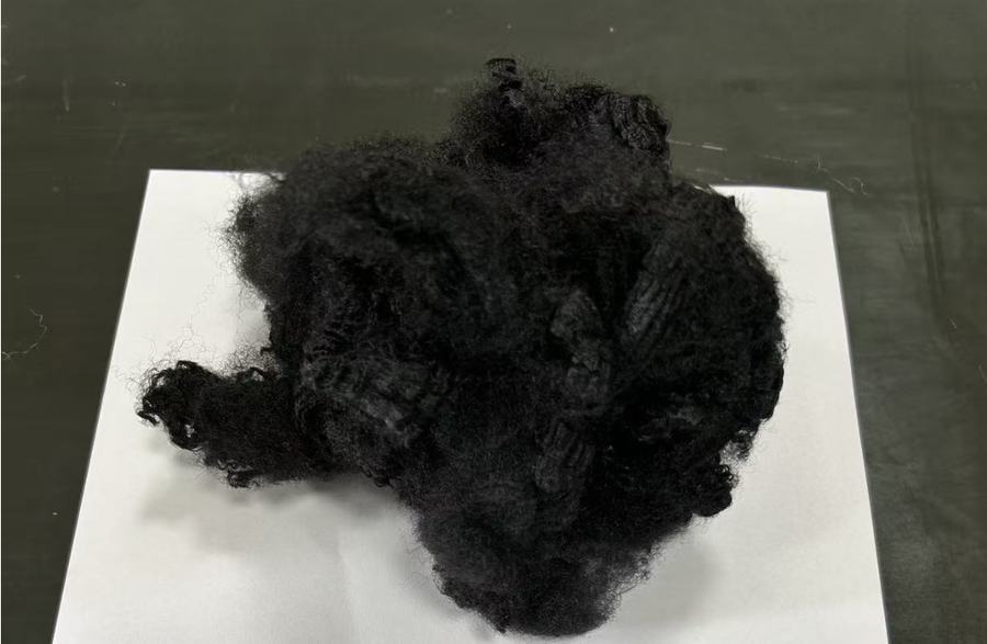 Solid black recycled polyester staple fiber, 6D x 64 mm